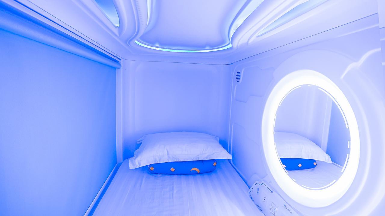 Spacepod@Com Singapore Buitenkant foto